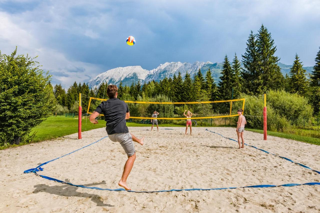 Aldiana Club Salzkammergut Und Grimmingtherme バート・ミッテルンドルフ エクステリア 写真