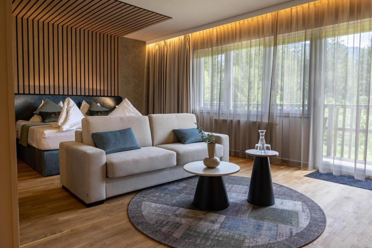 Aldiana Club Salzkammergut Und Grimmingtherme バート・ミッテルンドルフ エクステリア 写真