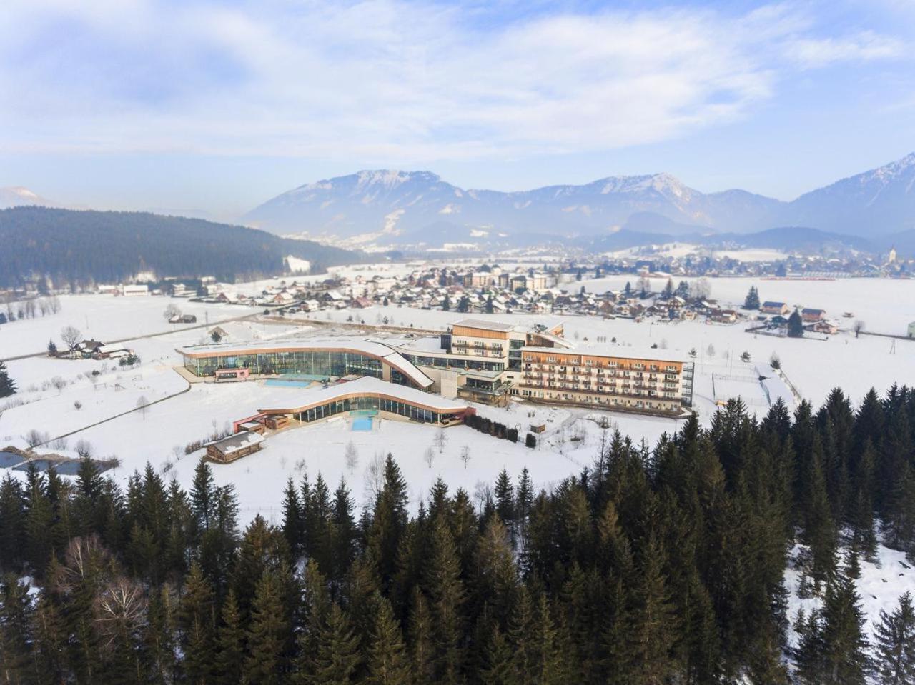 Aldiana Club Salzkammergut Und Grimmingtherme バート・ミッテルンドルフ エクステリア 写真