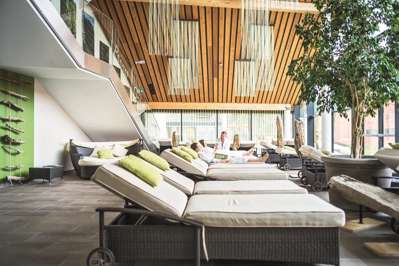 Aldiana Club Salzkammergut Und Grimmingtherme バート・ミッテルンドルフ エクステリア 写真